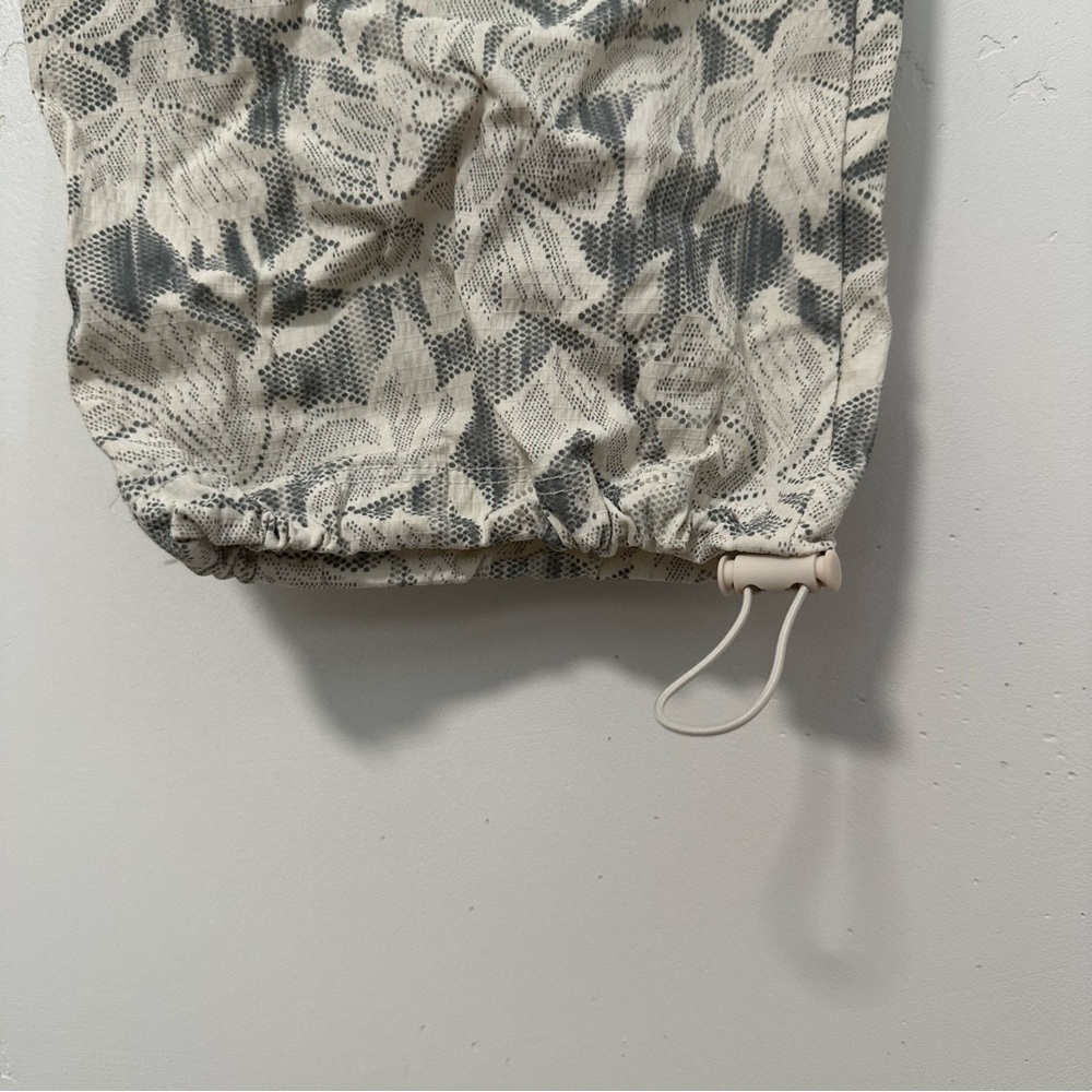 Athleta Zip Off Patterned Pants - image 4